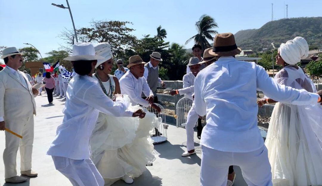 Imagen de referencia. Presentación cultural durante la inauguración de los 200 metros del muelle de Puerto Colombia
