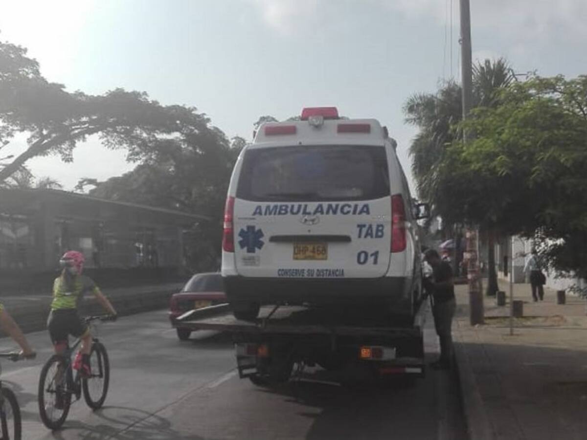 Inmovilizan ambulancia de Jamundí por piratería en Cali