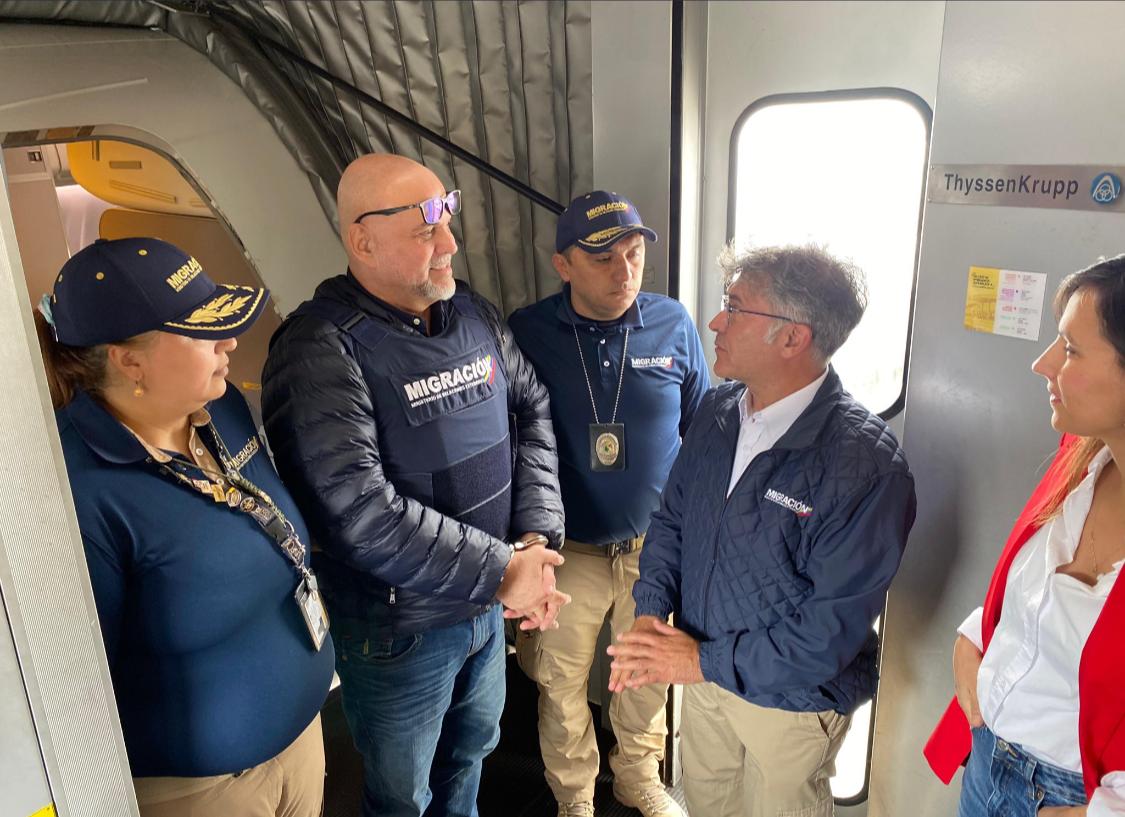 Primeras Imágenes de Salvatore Mancuso luego de su llegada a Catam - x