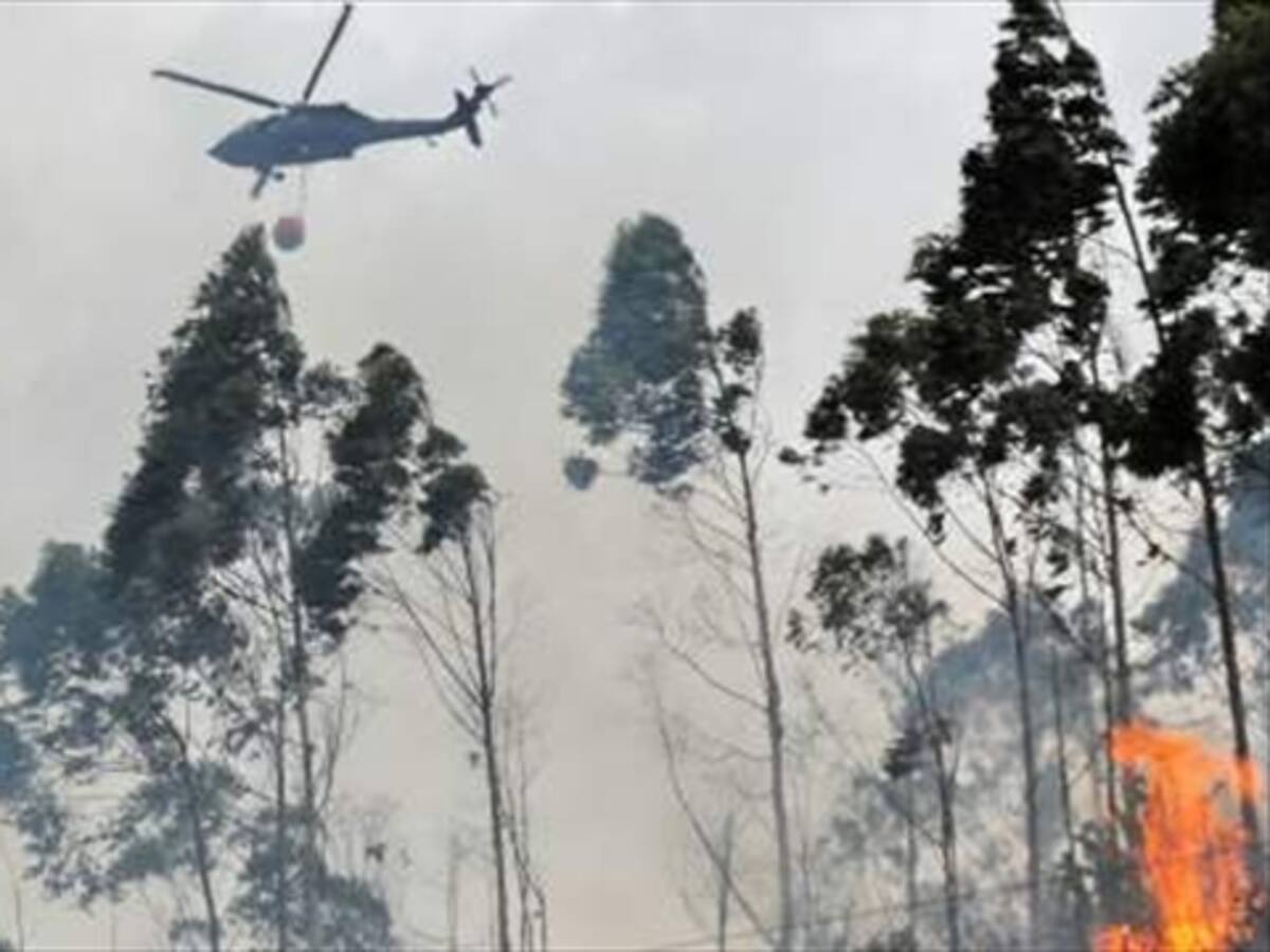 Ministro de Ambiente alerta sobre posibles incendios en seis departamentos