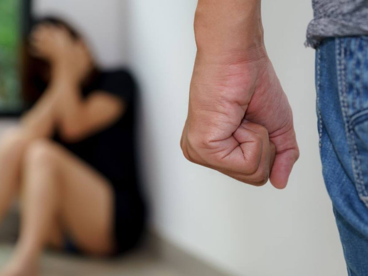 A la cárcel, patrullero que atacó a su excompañera embarazada en Boyacá