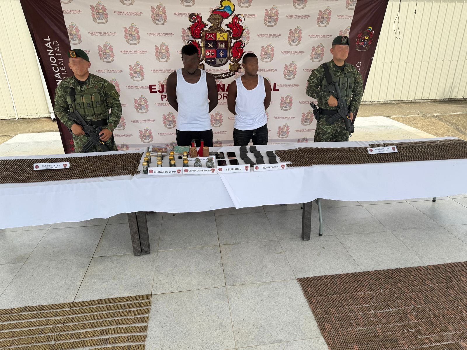 Ubicados y destruidos 69 artefactos explosivos improvisados, además de la captura de dos integrantes de un Grupo Armado. 
(Foto: cortesía) 