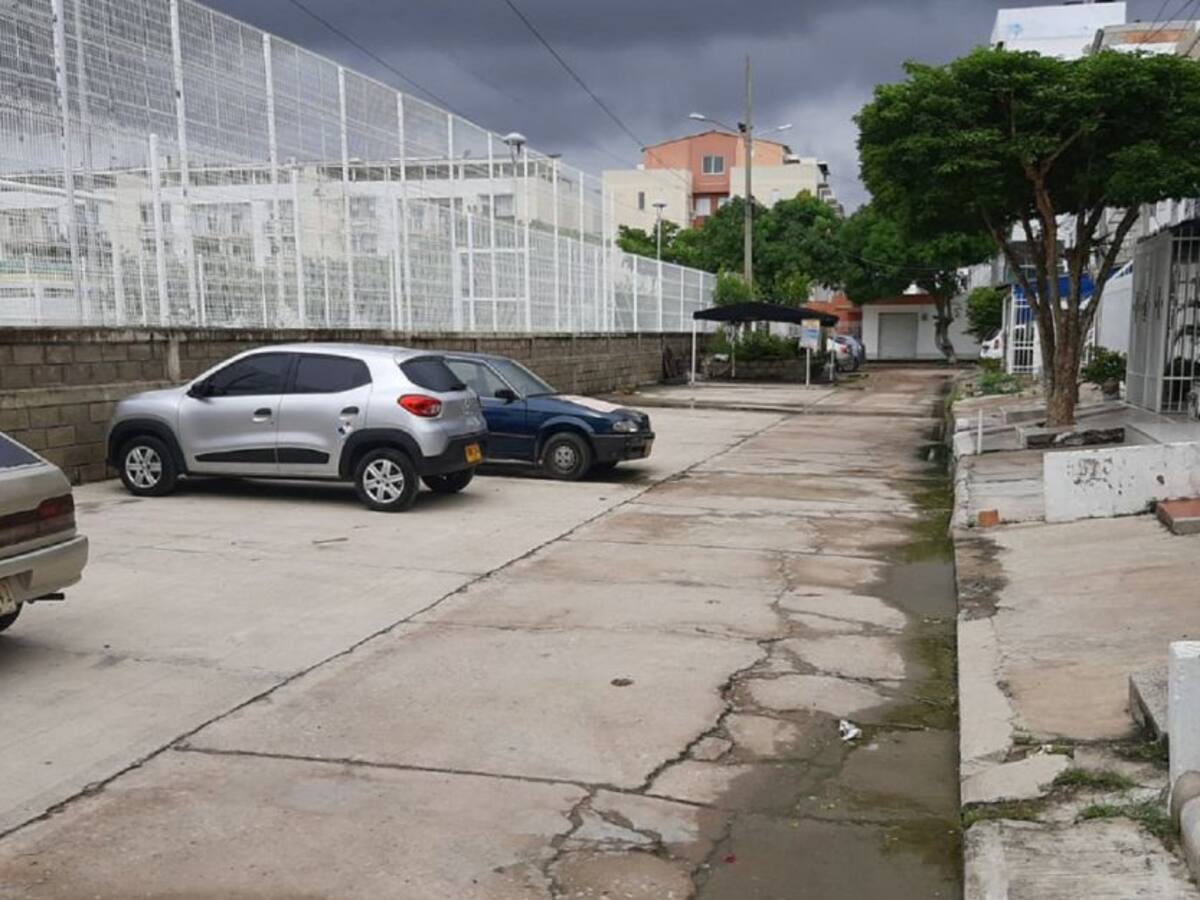 Quejas tras la construcción del “Templo del fútbol menor” en Alameda