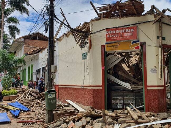 Cinco personas heridas por el colapso de varios techos en Ciudad Bolívar