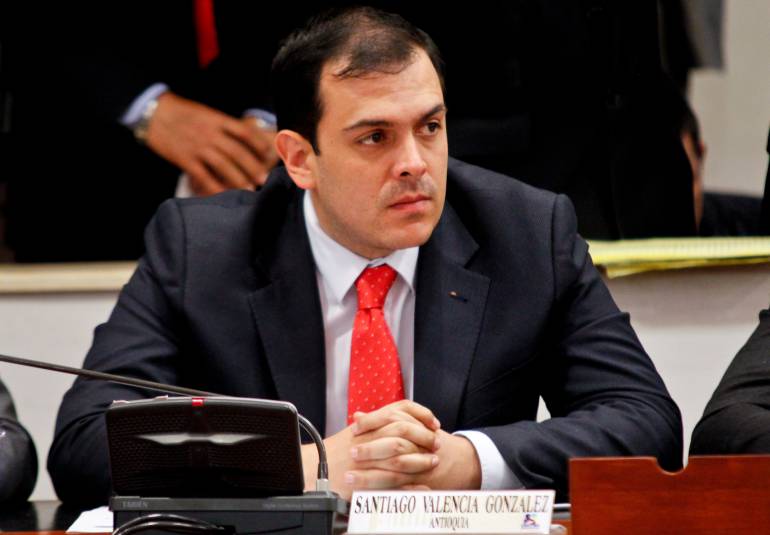 Santiago Valencia, representante a la Cámara por el CD