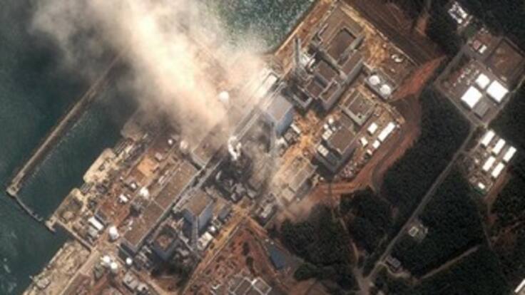Por alto riesgo de radiación evacuan trabajadores de planta de Fukushima