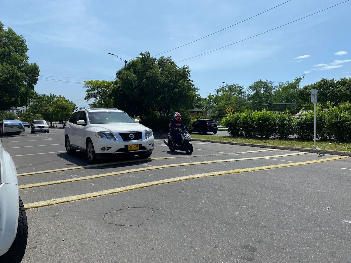 Anuncian estudios para cambiar los reductores de velocidad en El Malecón