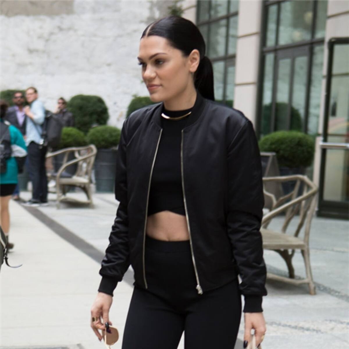 Jessie J se va de cita en Nueva York