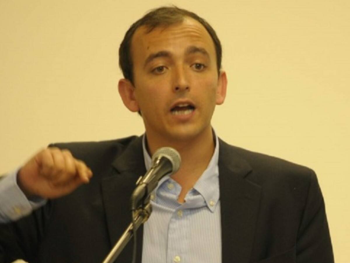 La Fiscalía renovó contrato al exviceministro de Justicia Miguel Samper