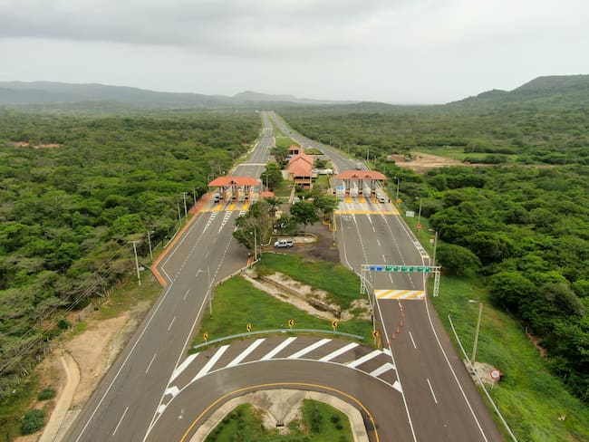 Imagen de referencia de una vía 4G en la Concesión costera Cartagena-Barranquilla. Foto: Colprensa.