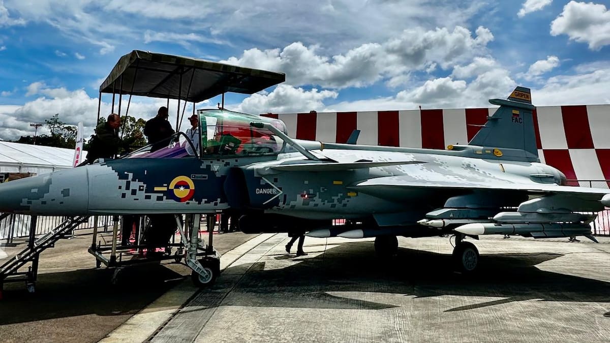MinDefensa defiende transparencia en compra de aviones Gripen y abre puertas a entes de control