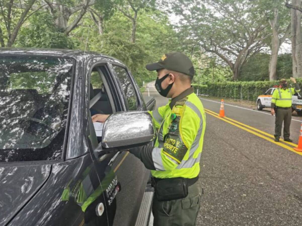 Policía refuerza los controles en las vías del Quindío para este fin de año