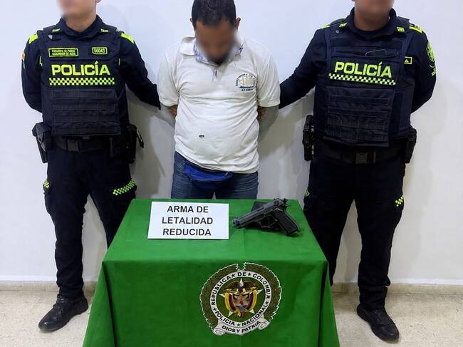 En persecución en Turbaco fue capturado alias ‘El Tarra’ con un arma de fuego