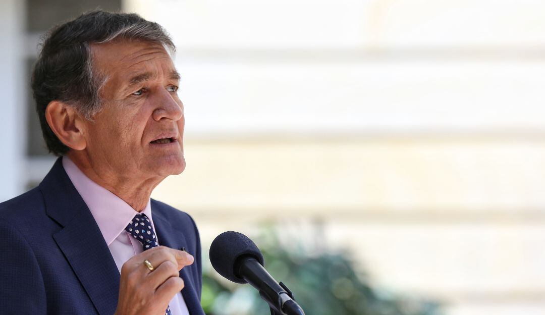 Ministro del trabajo Ángel Custodio Cabrera.