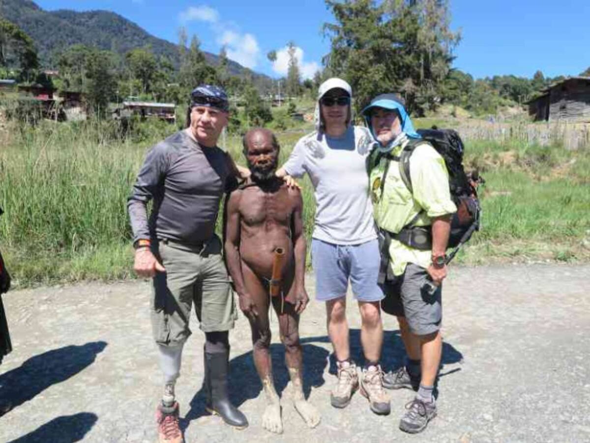 Día 3: inicia exploración hacia el Monte Carstensz, última cumbre para la meta