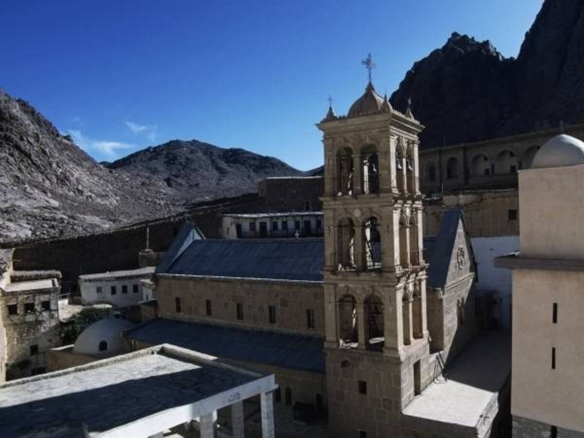 Egipto reabre biblioteca antigua en monasterio del Sinaí