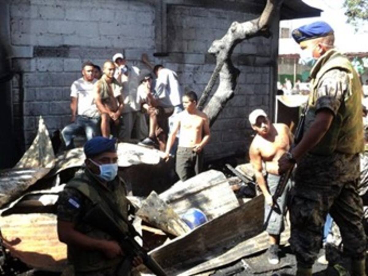 Fiscalía confirma que 355 reos murieron en incendio de cárcel en Honduras