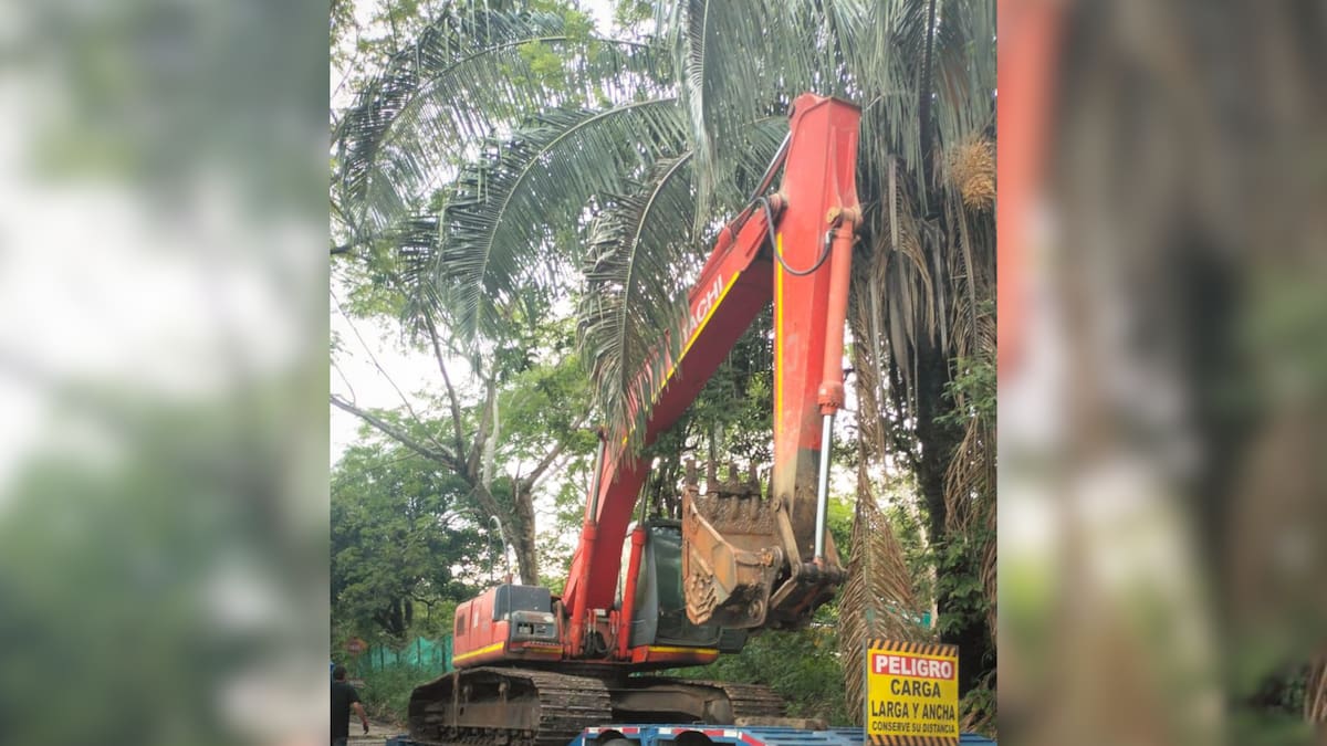 Entregan retroexcavadora incautada a Planadas para atender emergencias por lluvias