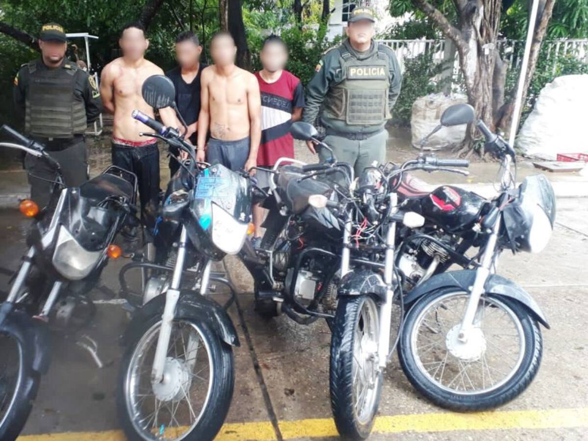 Cuatro jóvenes venezolanos señalados de haber hurtado motos en Cartagena