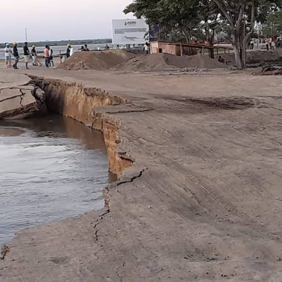 Emergencia por erosión en Salamina - El Piñón parece no tener frenos