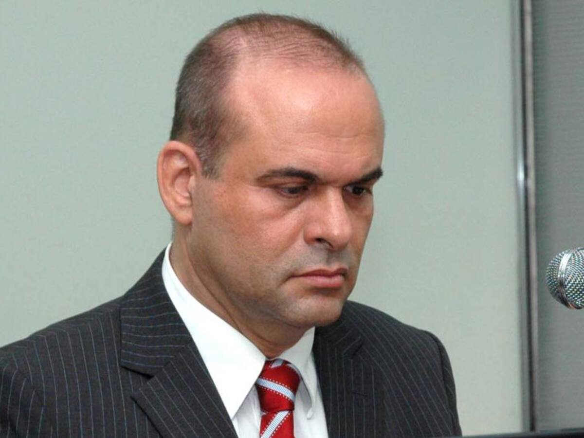 Víctimas culpan a Estado colombiano por deportación a Italia de Mancuso