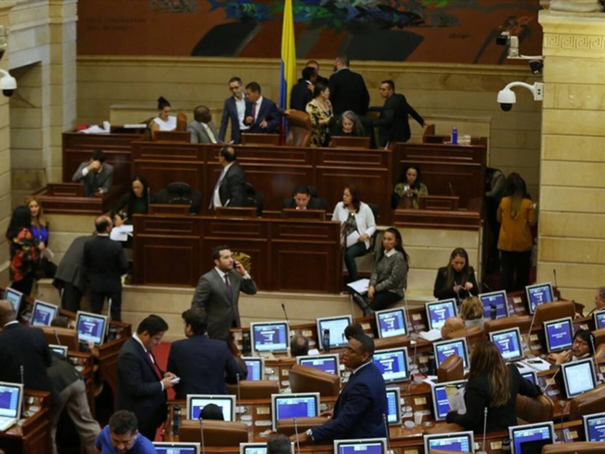 ¿Ya existen las leyes necesarias para combatir la corrupción en Colombia?