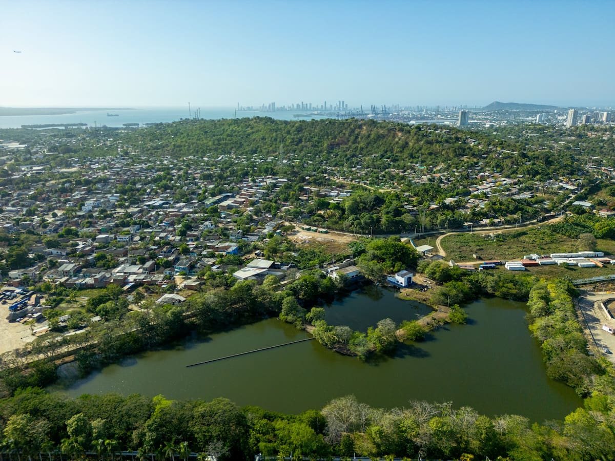 Aguas de Cartagena ejecuta obras para optimizar el acueducto en un sector de Nelson Mandela