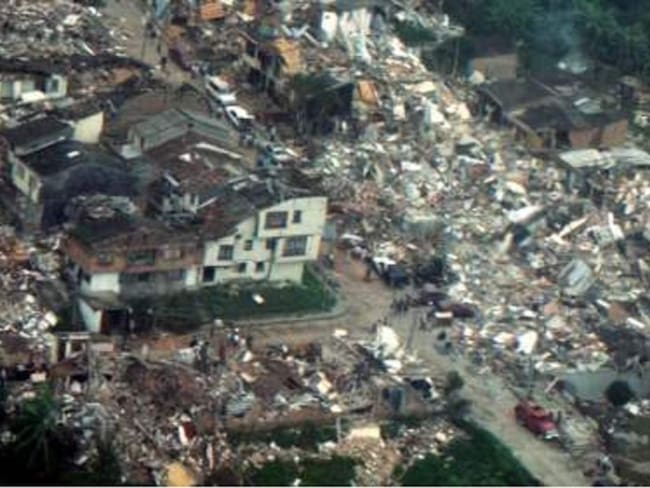 Más de 1100 muertos dejó el terremoto del 25 de enero de 1999