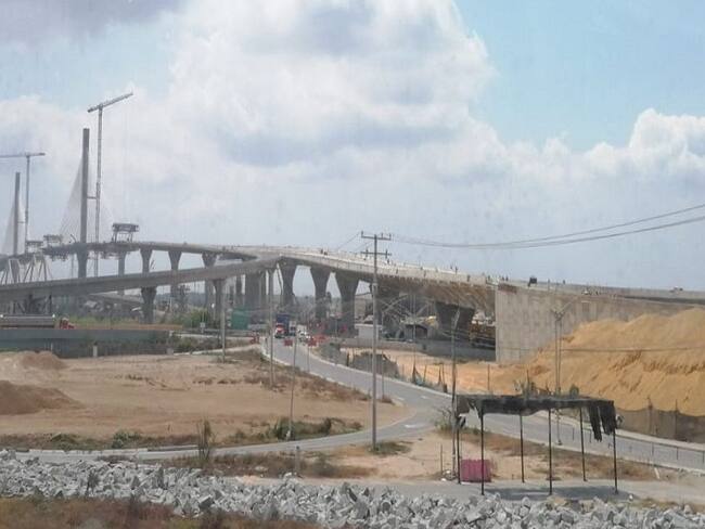 Vista del nuevo puente Pumarejo desde Barranquilla.