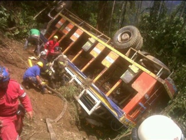Cinco muertos y 25 heridos tras accidente en Betulia, Antioquia