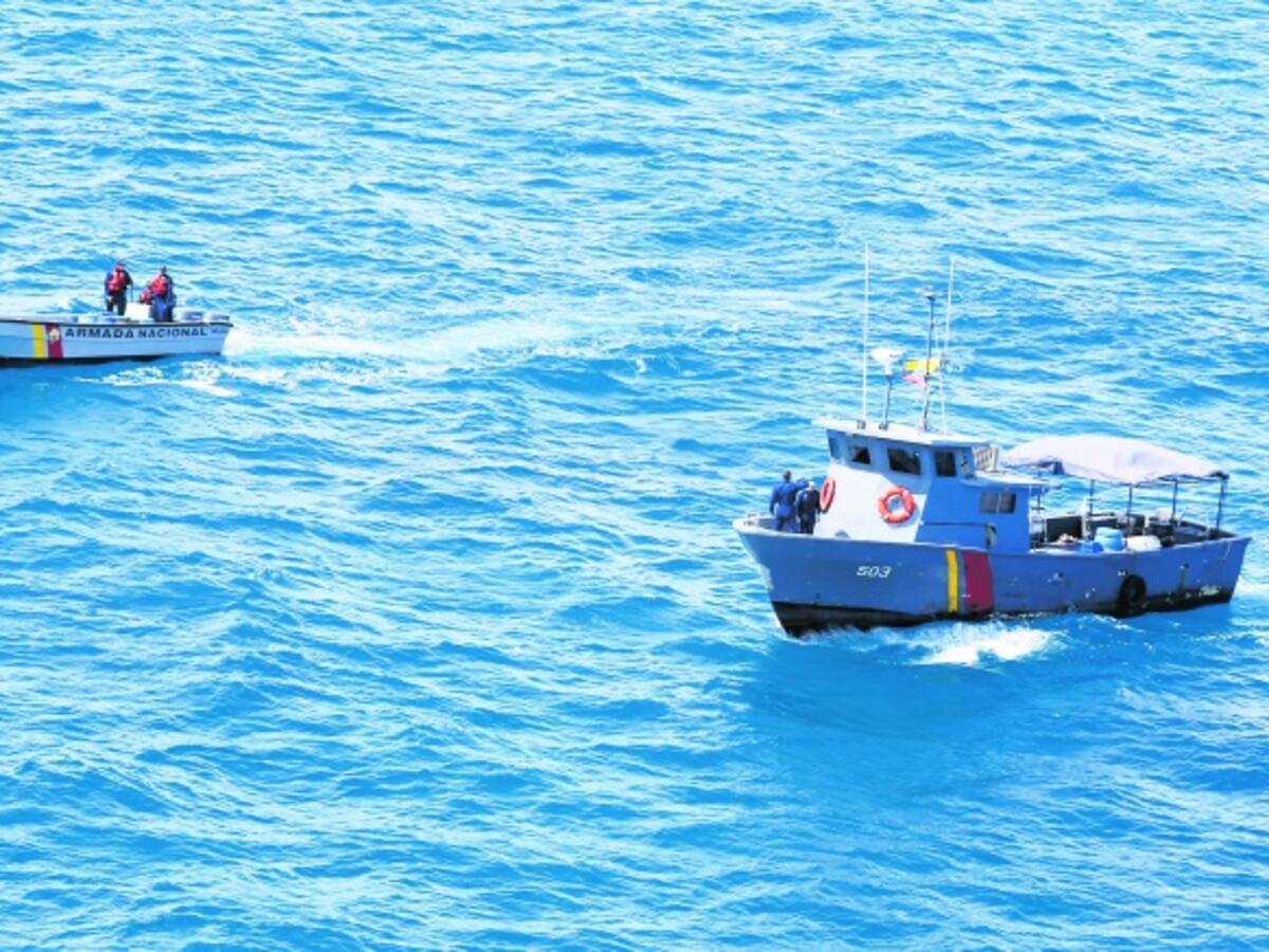 La Armada Nacional inmoviliza embarcación con 4 Nicaragüenses a bordo cerca a San Andres