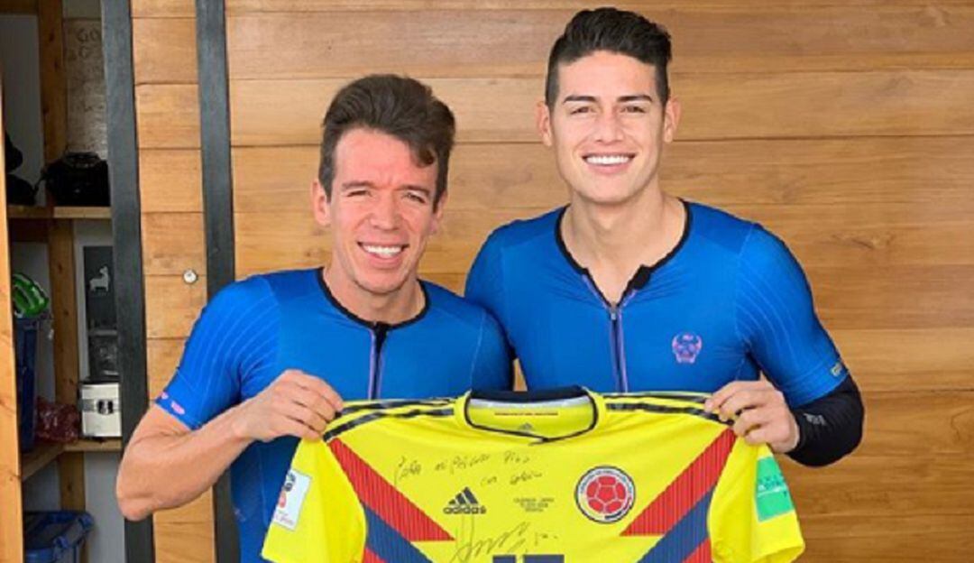 James Rodríguez se le midió a pedalear con Rigoberto Urán