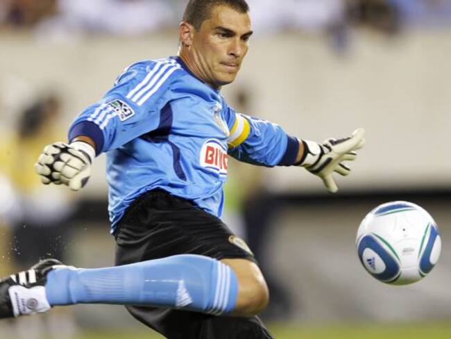 Médico explica qué es el padecimiento que sufre Faryd Mondragón