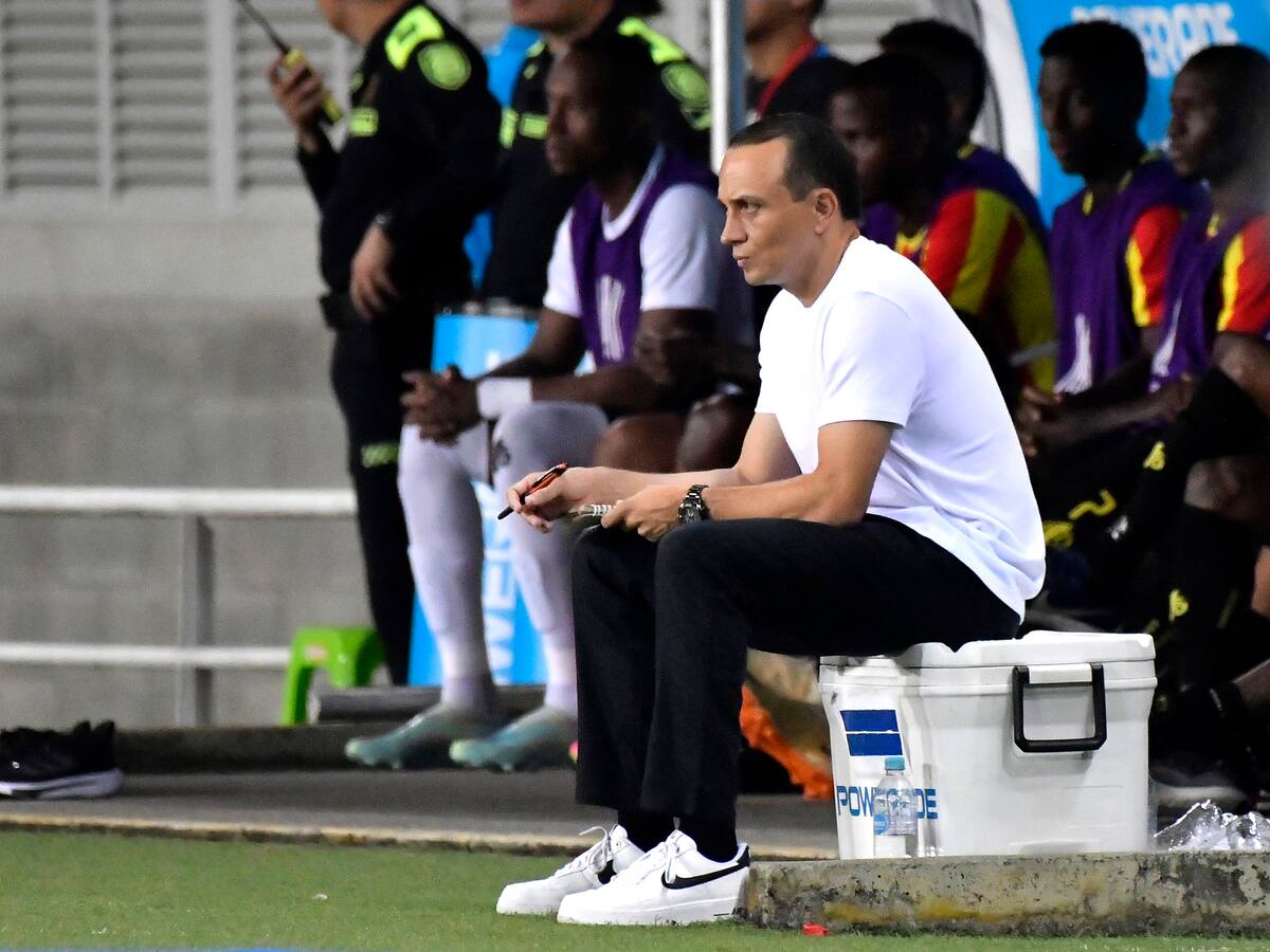 Alejandro Restrepo le sale al paso a los rumores que lo vinculan con Medellín y América