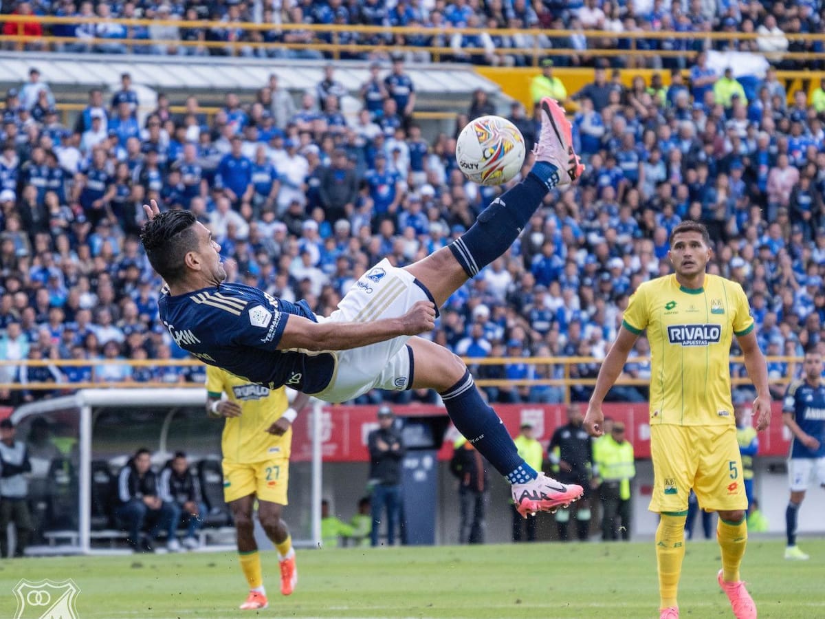Liga colombiana: ¿Cuáles son los jugadores que mejor atacan y mejor defienden?