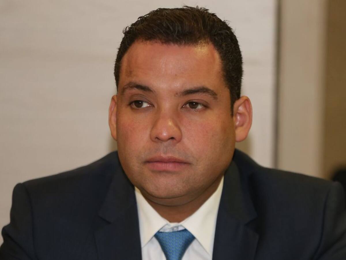 Consejo de Estado concede amparo al gobernador Roys para volver al cargo