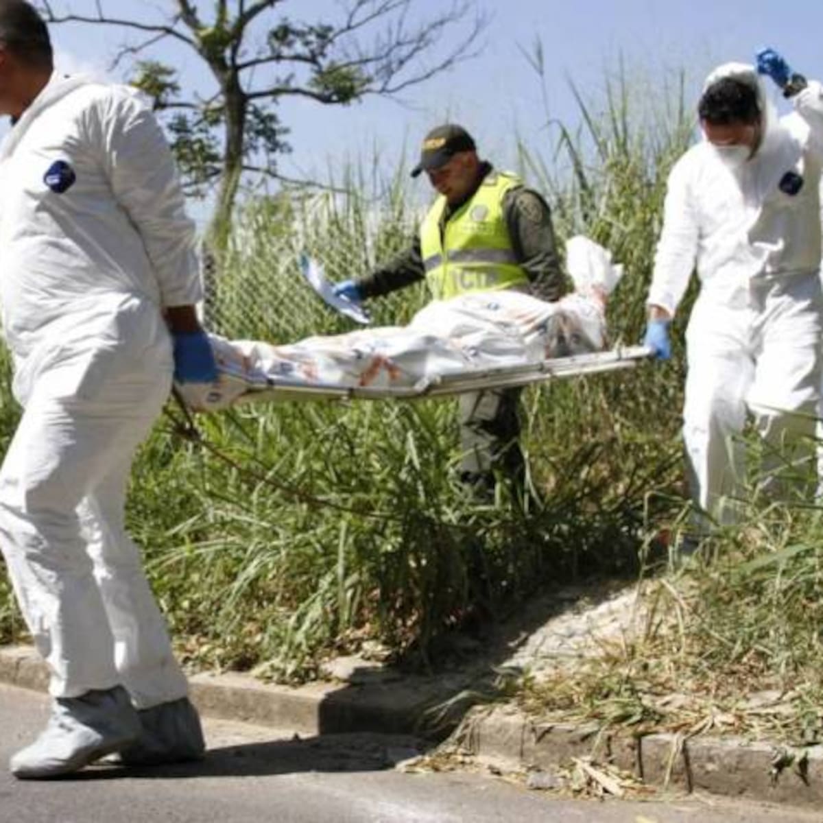 Encuentran tres cuerpos incinerados y torturados en los límites entre Soacha y Bogotá