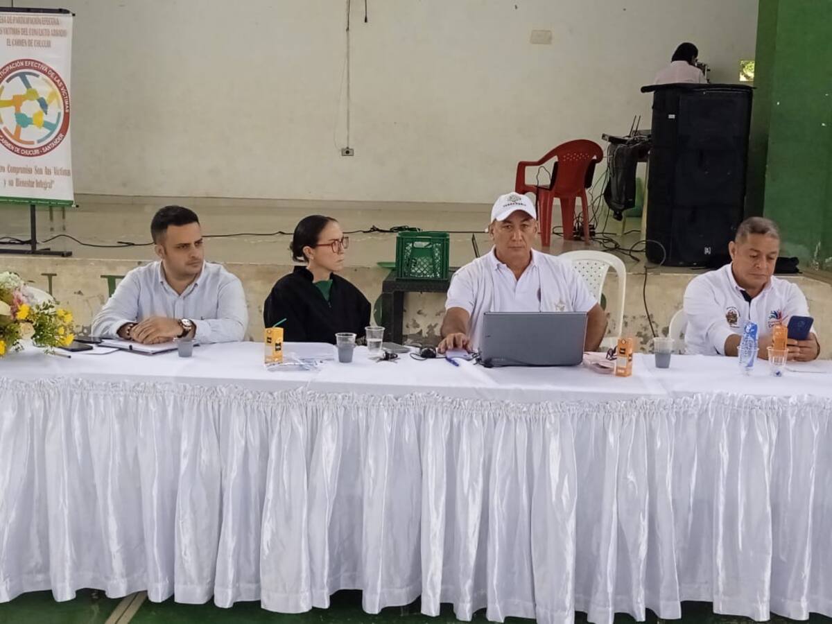 Alcides Maldonado, personero del Carmen de Chucurí entrega informe a la JEP