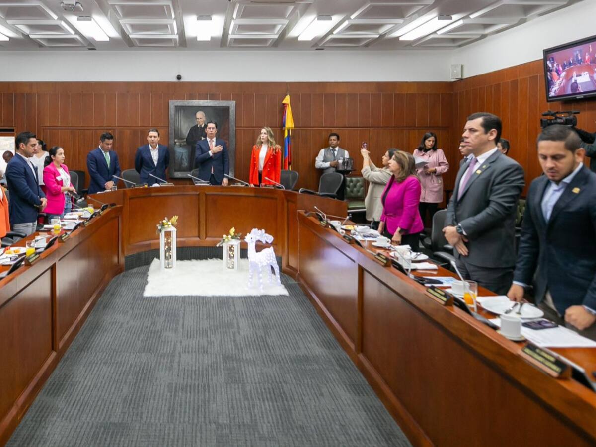 Avanza en Senado Ley que establece el uso de datos IDEC y promueve la IA en Colombia