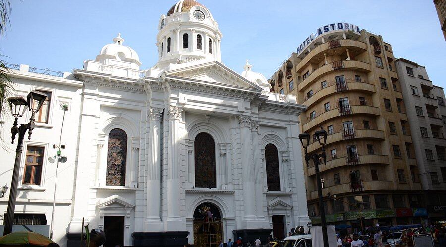 Catedral Plaza de Cayzedo
