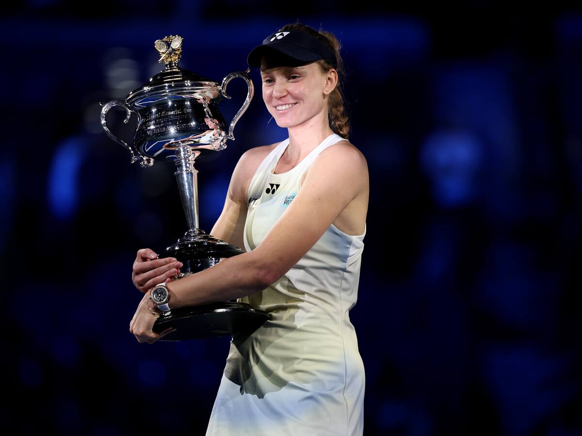 Yelena Rybákina tumba a la número uno y es campeona del Australian Open