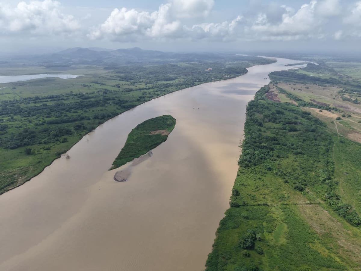 UNGRD anunció que logró desviar el 60% del caudal del río Cauca en la Mojana con obra de emergencia