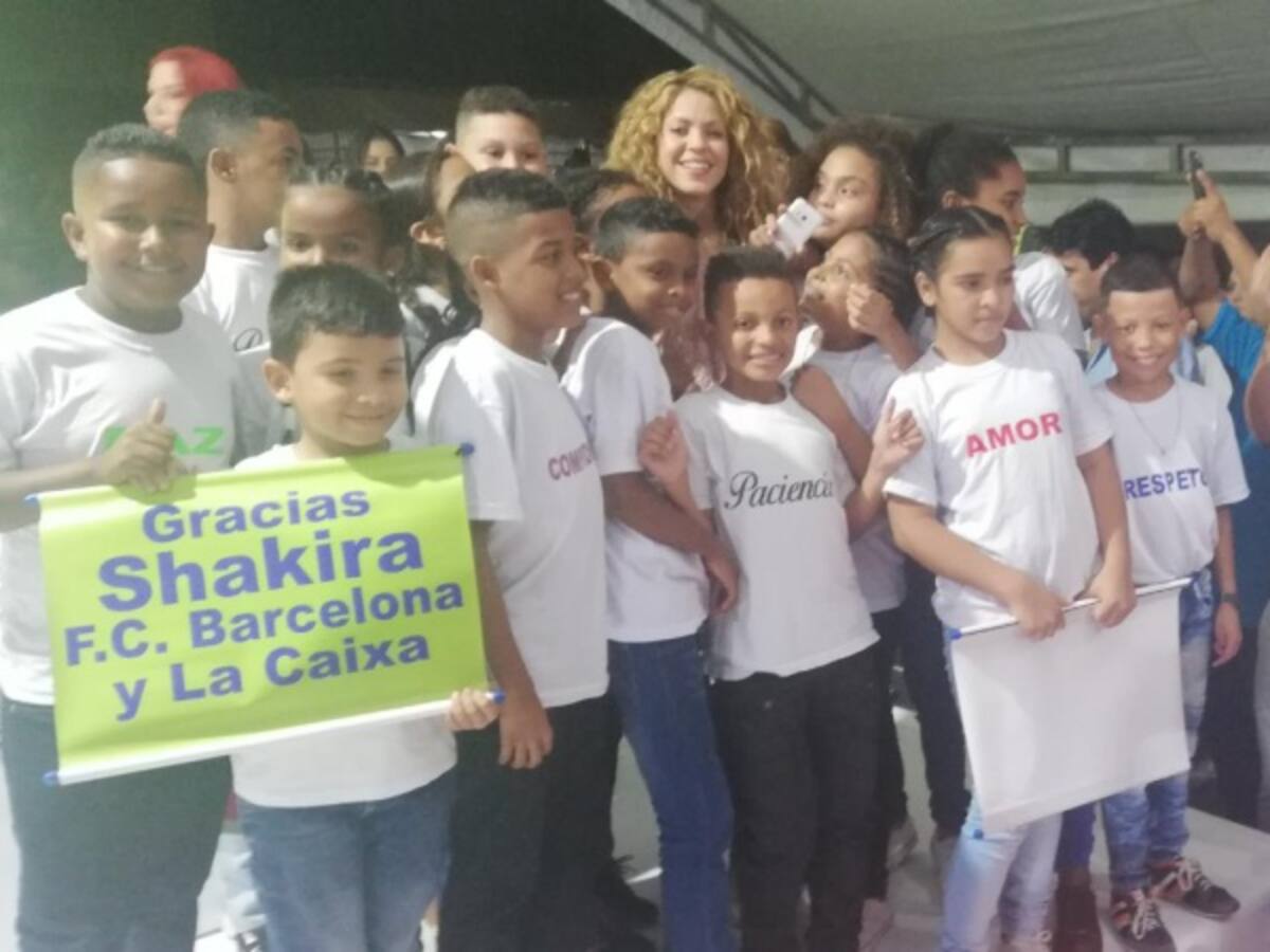 Shakira: "Es triste que el presupuesto para la educación se haya reducido"