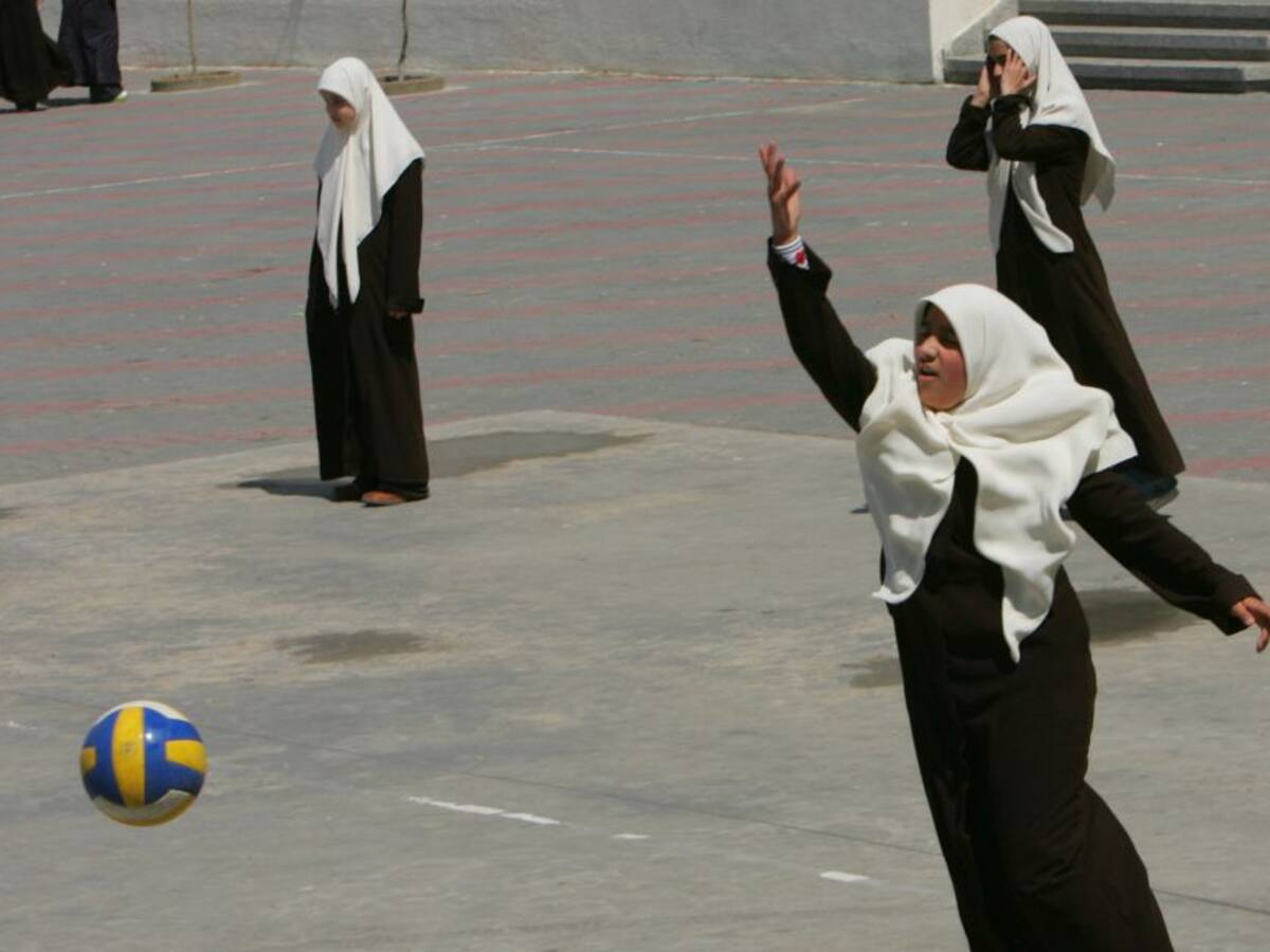 Talibanes no permitirán que afganas practiquen deportes