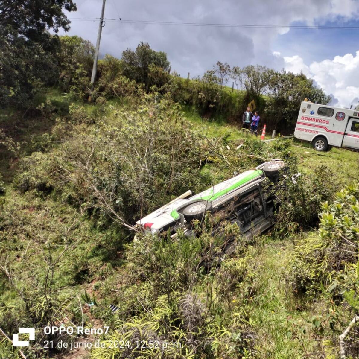 Dos trabajadores de EPM quedaron lesionados al accidentarse en Llanos de Cuivá