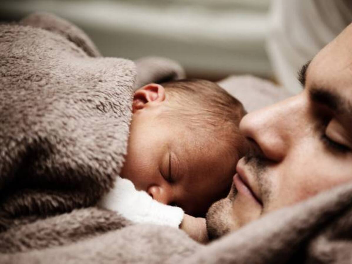 ¿Por qué los seres humanos necesitamos menos sueño que cualquier otro primate?