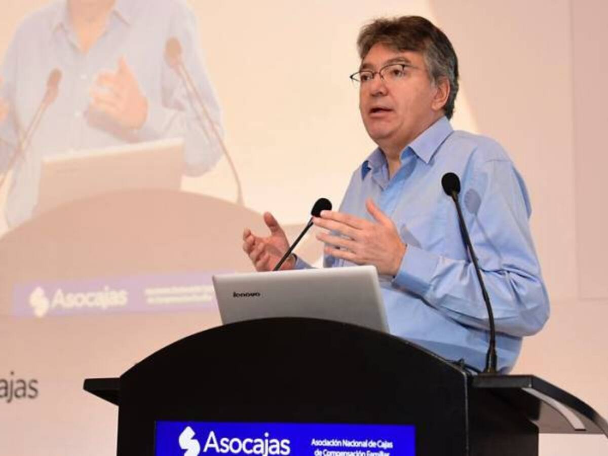 Calificadoras alertan por propuestas que no le sirven al país: MinHacienda