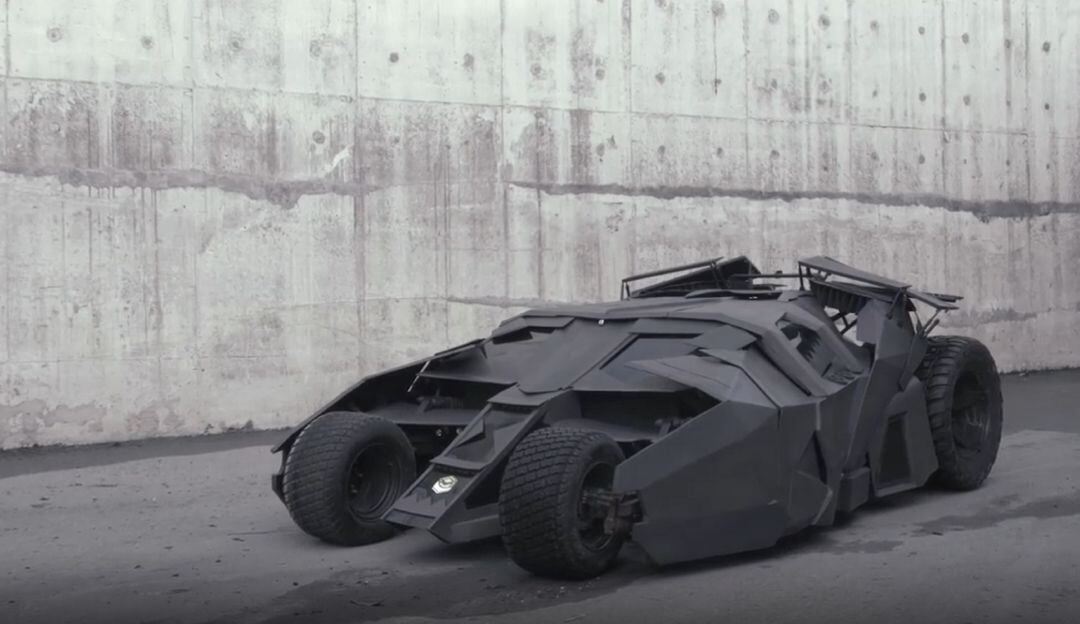 Primer batimóvil eléctrico con piezas 3D alcanza una velocidad de 105 km por hora