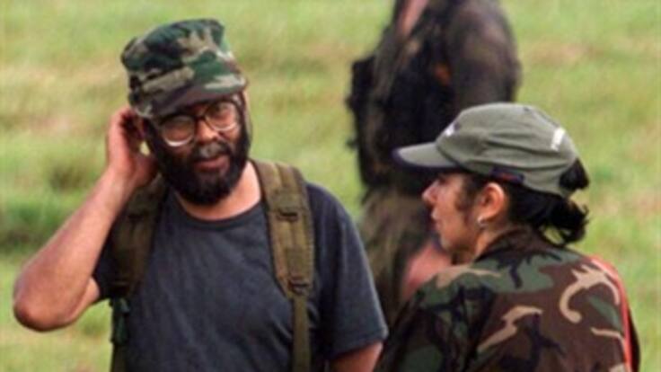 Santos pide a los países vecinos no interferir en posibles diálogos con las Farc