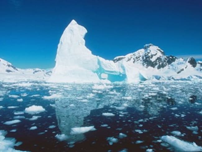 El hielo de verano del Ártico podría desaparecer en 2013